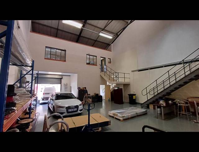 INDUSTRIAL PROPERTY TO RENT IN HENNOPSPARK